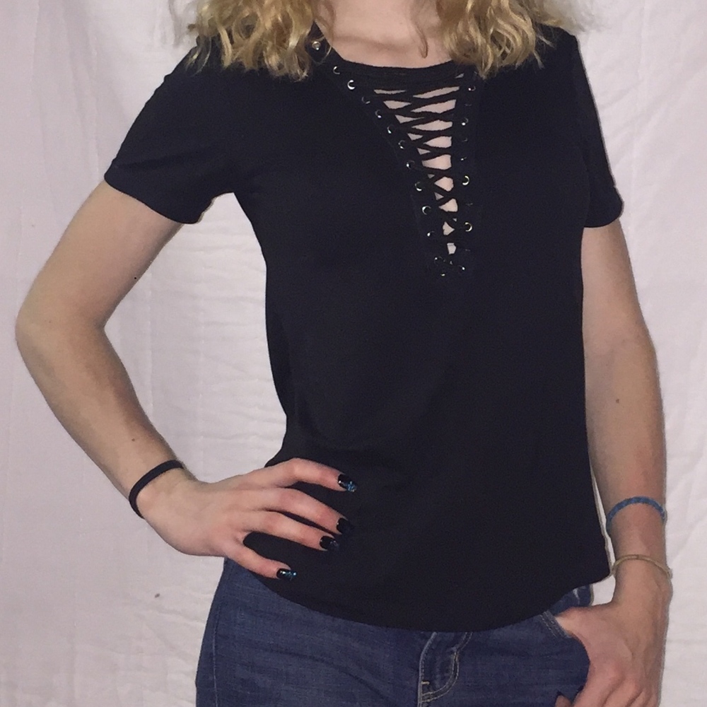 Black Lattice Front T-shirt